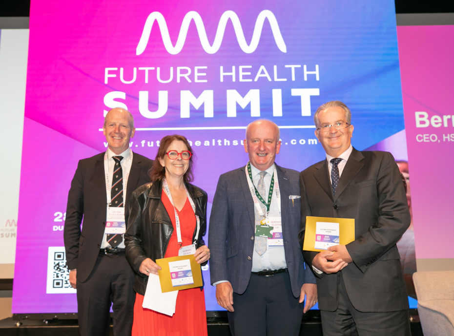 Prof John Kennedy, receives Outstanding Contribution to Irish Healthcare Award